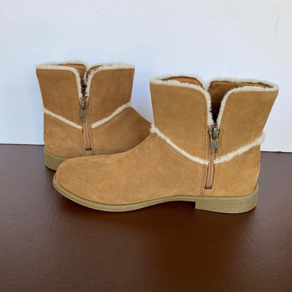 UGG COLETTA BROWN BOOTIES Size 5 - Picture 2 of 10
